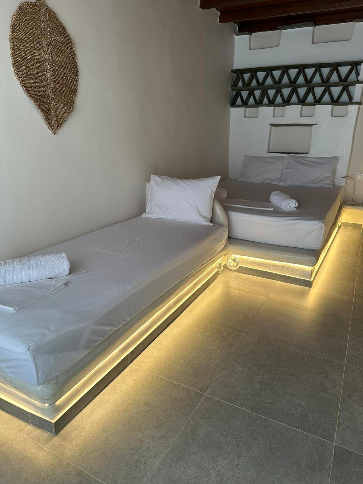 Iakovos' Luxury Penthouse Apartman Tínos Kültér fotó